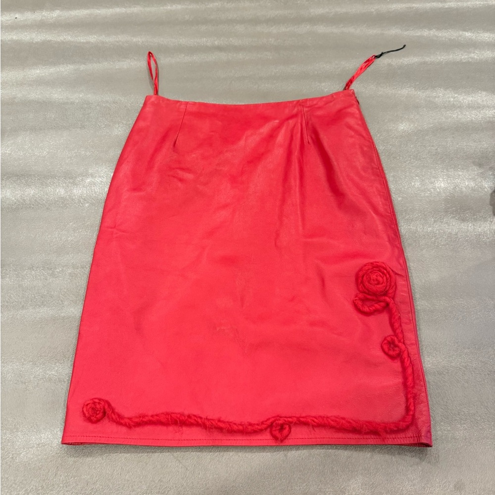 Beverly Mehl Chic Red Dress with Floral Detail. Size 10
